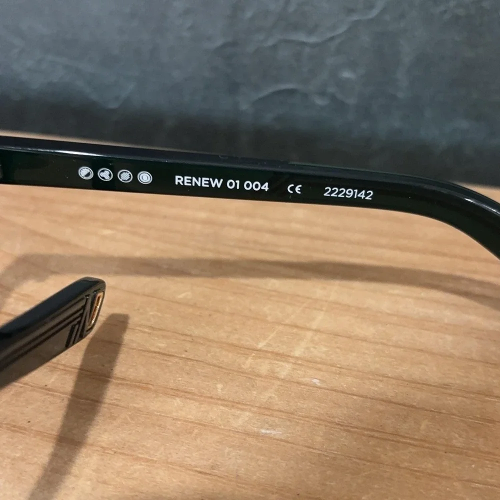 Indescratchables Sunglasses Unisex Green Round Renew‎ 01 004 Forest Tinted NWT